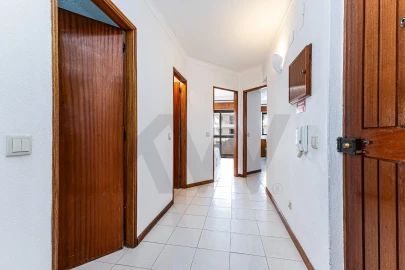 Apartamento T2 para Arrendamento em Armação de Pera