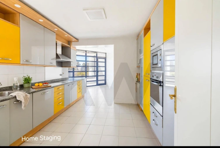 Apartamento T4 para Arrendamento em Campolide Foto 7