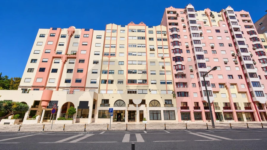 Apartamento T4 para Venda em São Domingos de Benfica Foto 29