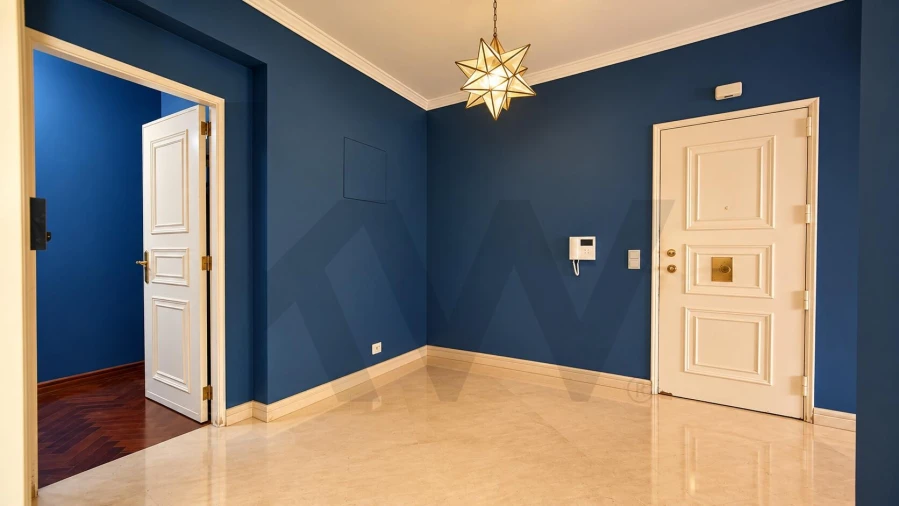 Apartamento T4 para Venda em São Domingos de Benfica Foto 3
