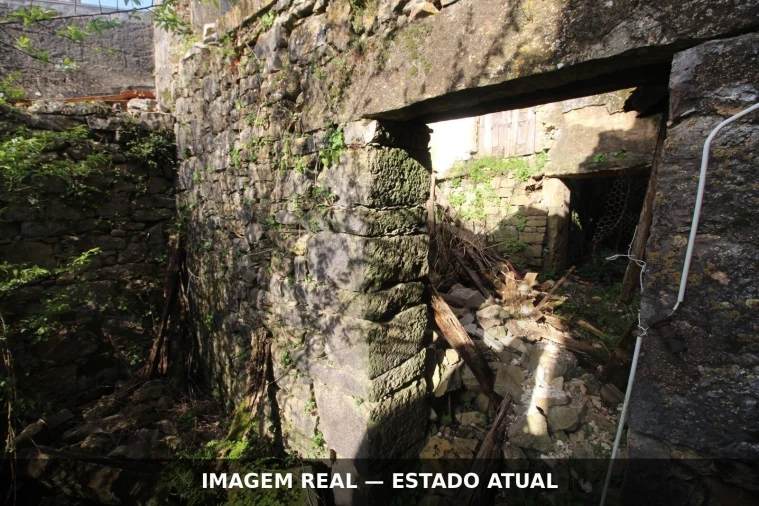 Moradia T3 para Venda em Zambujal Foto 12