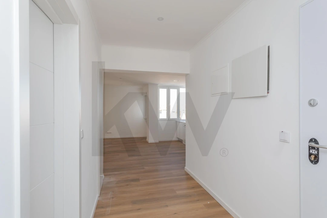 Apartamento T3 para Venda em Venteira Foto 4