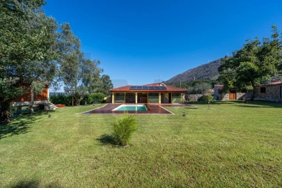 Moradia T5 para Venda em Montaria