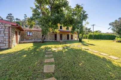 Moradia T5 para Venda em Montaria