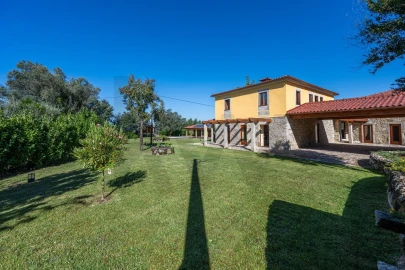 Moradia T5 para Venda em Montaria