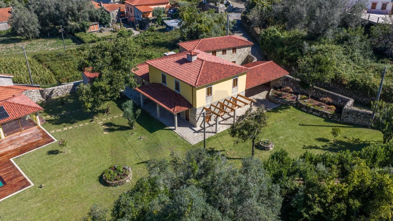 Moradia T5 para Venda em Montaria Foto 1