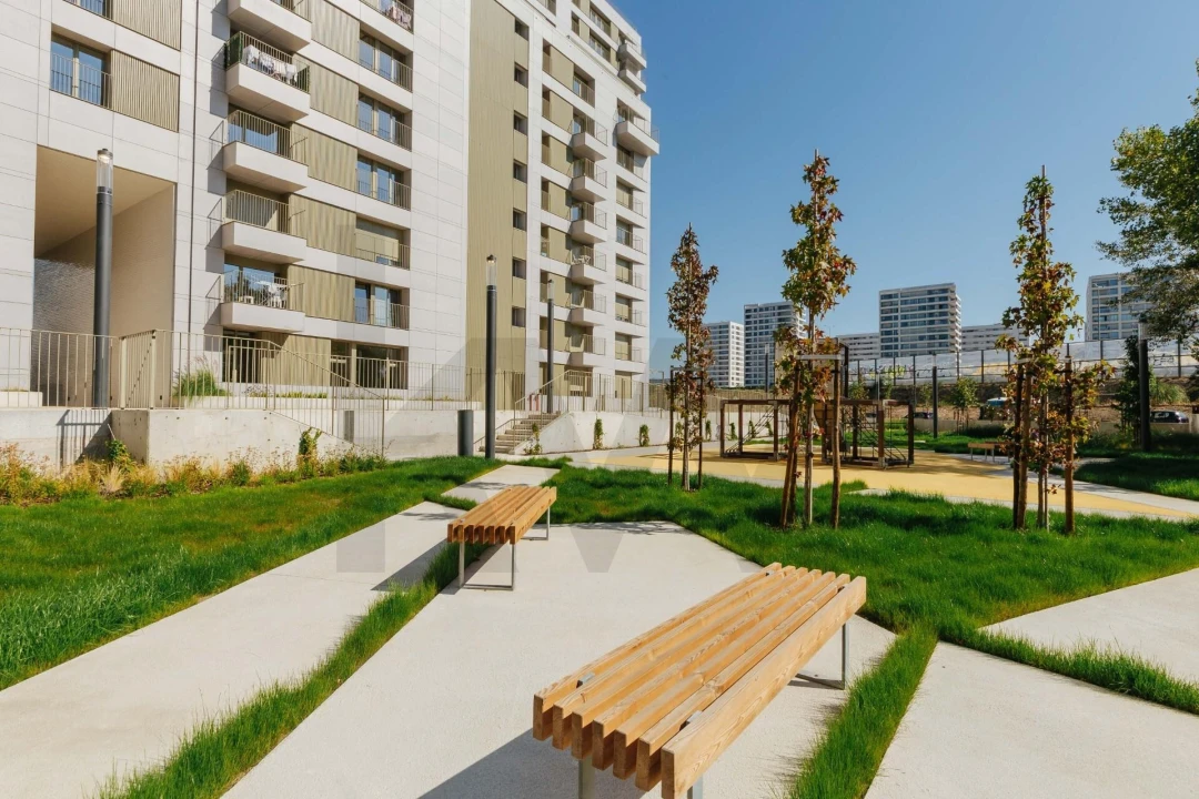 Apartamento T2 para Arrendamento em Santa Clara Foto 46