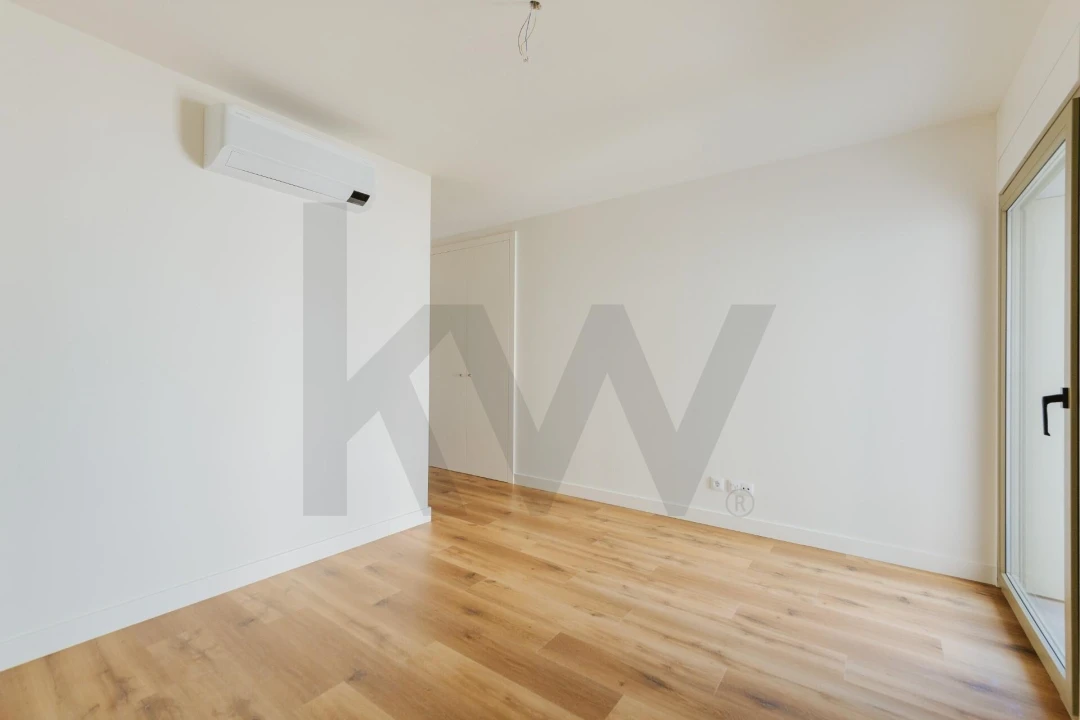 Apartamento T2 para Arrendamento em Santa Clara Foto 28