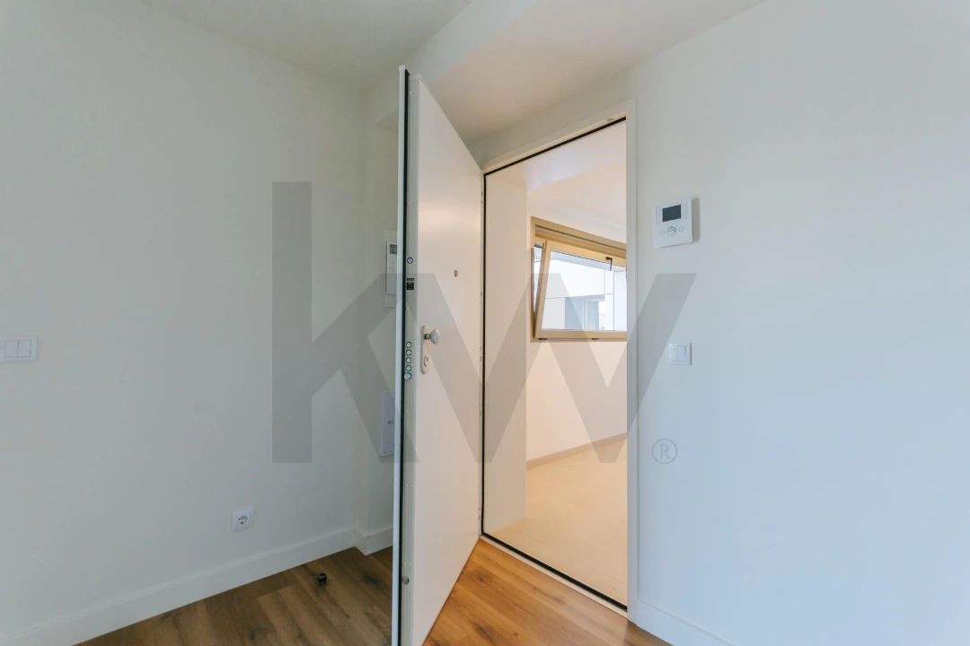 Apartamento T2 para Arrendamento em Santa Clara Foto 9