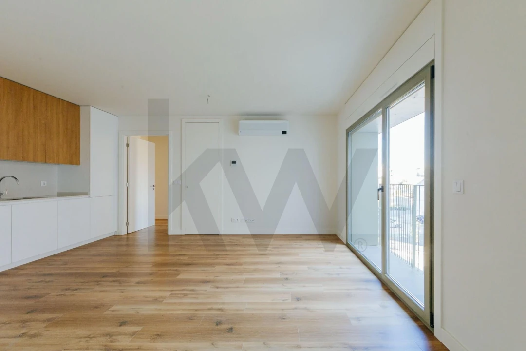 Apartamento T2 para Arrendamento em Santa Clara Foto 16