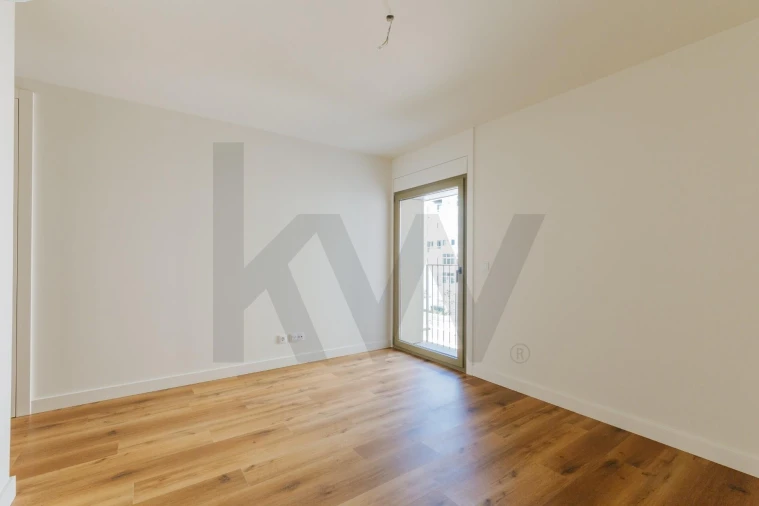 Apartamento T2 para Arrendamento em Santa Clara Foto 27