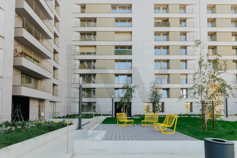 Apartamento T2 para Arrendamento em Santa Clara Foto 3