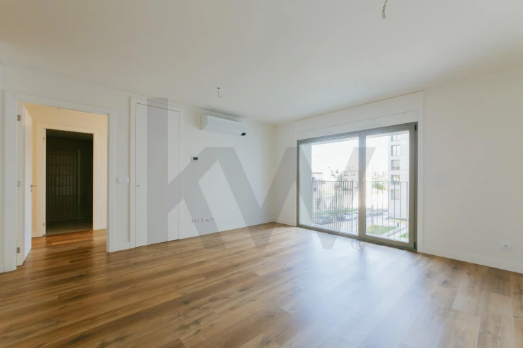 Apartamento T2 para Arrendamento em Santa Clara Foto 34