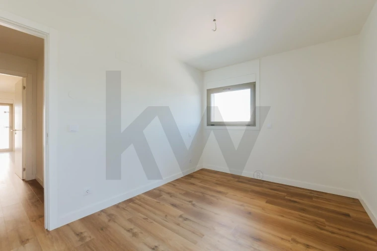 Apartamento T2 para Arrendamento em Santa Clara Foto 18