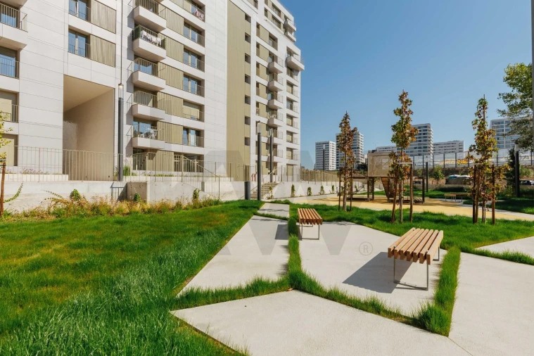Apartamento T2 para Arrendamento em Santa Clara Foto 45