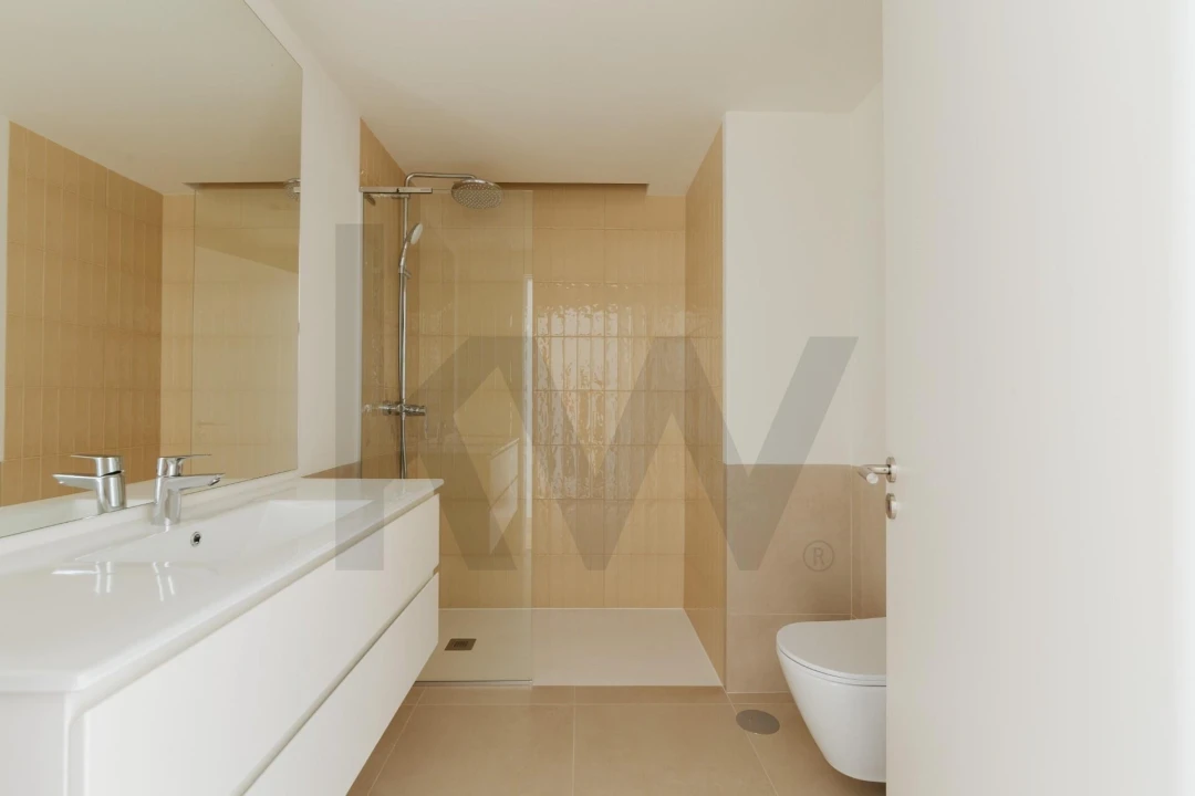 Apartamento T2 para Arrendamento em Santa Clara Foto 31