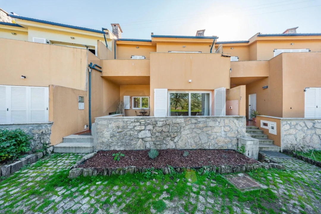 Apartamento T2 para Venda em Venda Nova e Pondras Foto 2