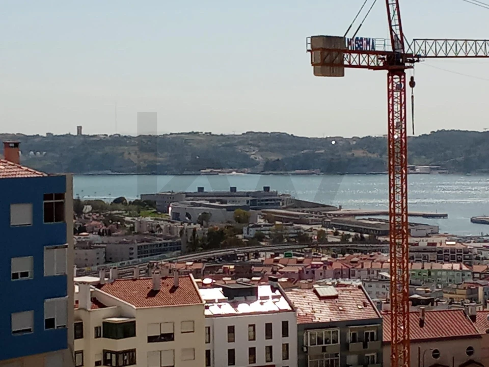 Apartamento T3 para Venda em Algés, Linda-A-Velha e Cruz Quebrada-Dafundo Foto 42