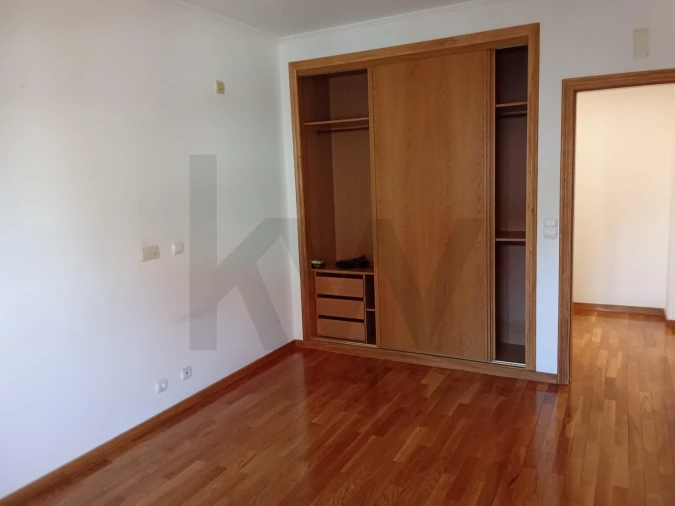 Apartamento T3 para Venda em Algés, Linda-A-Velha e Cruz Quebrada-Dafundo Foto 26
