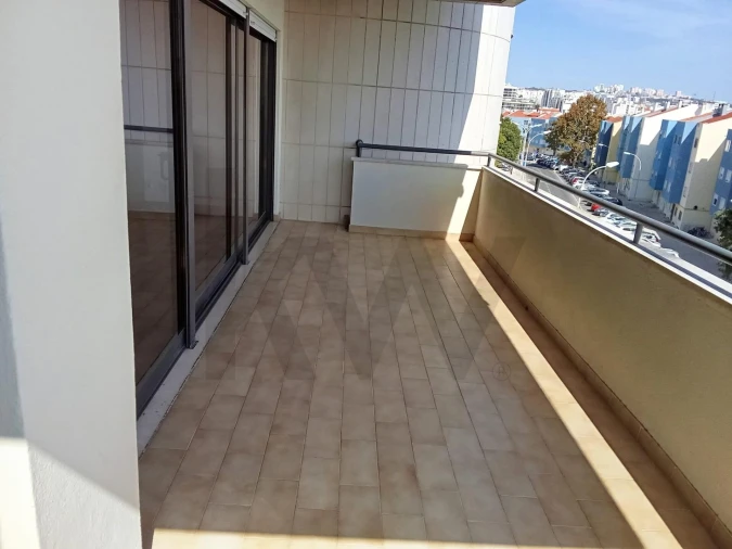 Apartamento T3 para Venda em Algés, Linda-A-Velha e Cruz Quebrada-Dafundo Foto 7