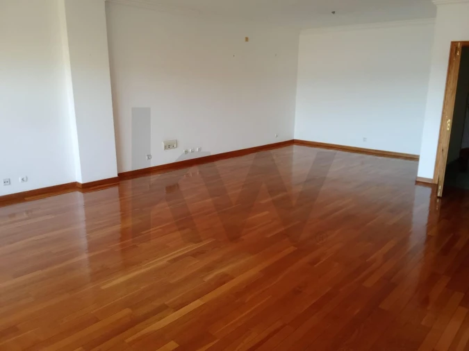 Apartamento T3 para Venda em Algés, Linda-A-Velha e Cruz Quebrada-Dafundo Foto 32