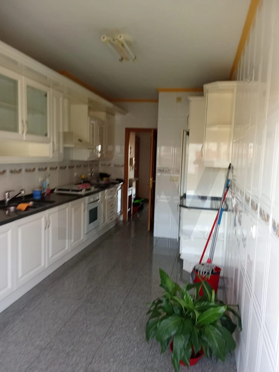 Apartamento T3 para Venda em Algés, Linda-A-Velha e Cruz Quebrada-Dafundo Foto 30