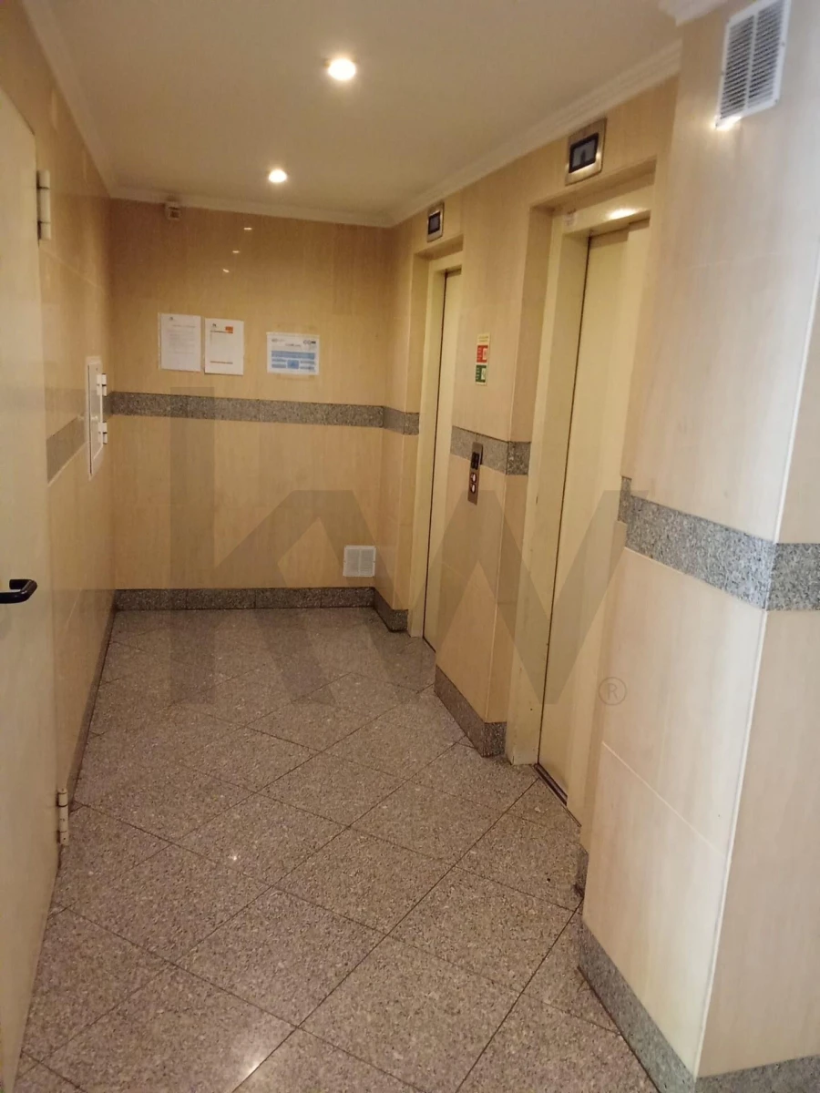 Apartamento T3 para Venda em Algés, Linda-A-Velha e Cruz Quebrada-Dafundo Foto 33