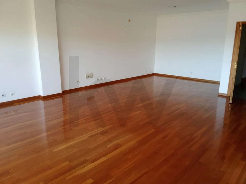 Apartamento T3 para Venda em Algés, Linda-A-Velha e Cruz Quebrada-Dafundo Foto 32