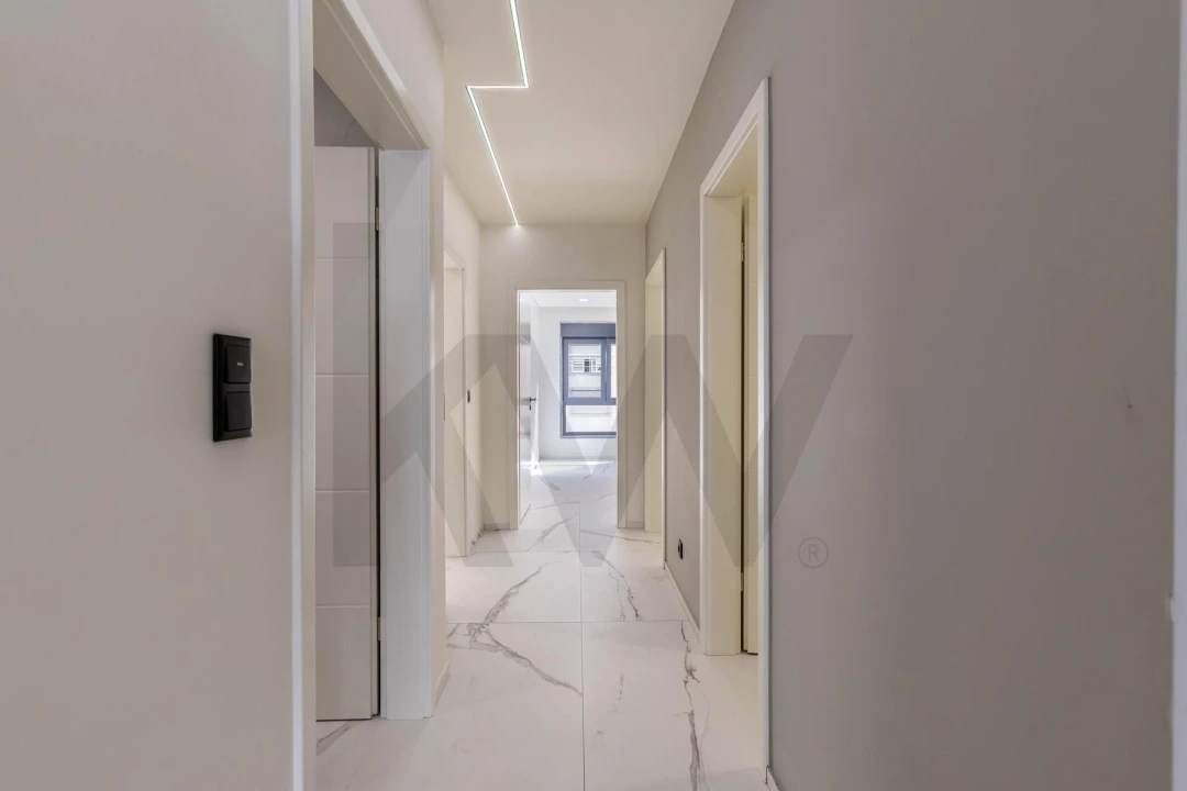 Apartamento T3 para Venda em Rio de Mouro Foto 8