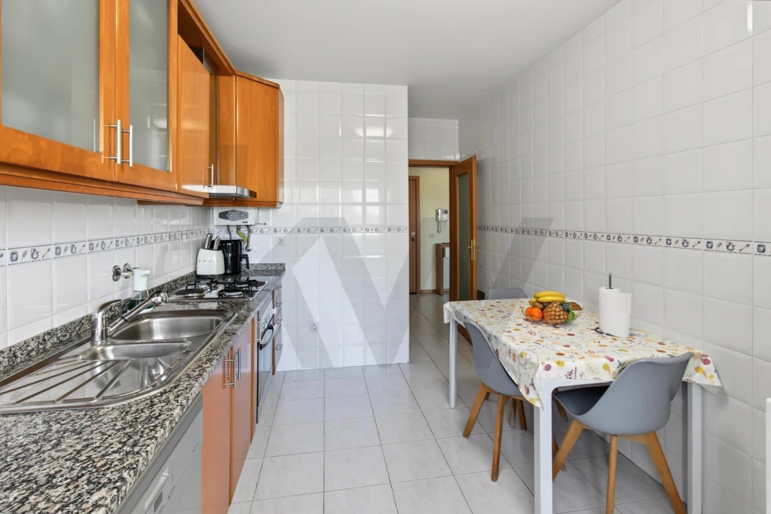 Apartamento T3 para Venda em Esgueira Foto 2