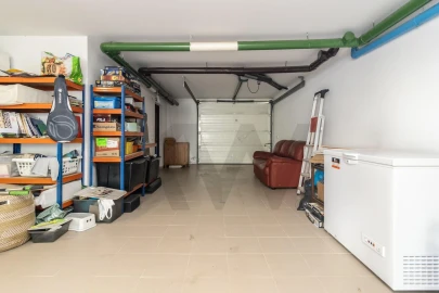 Moradia T3 para Venda em Charneca de Caparica e Sobreda