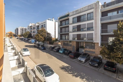 Moradia T3 para Venda em Charneca de Caparica e Sobreda