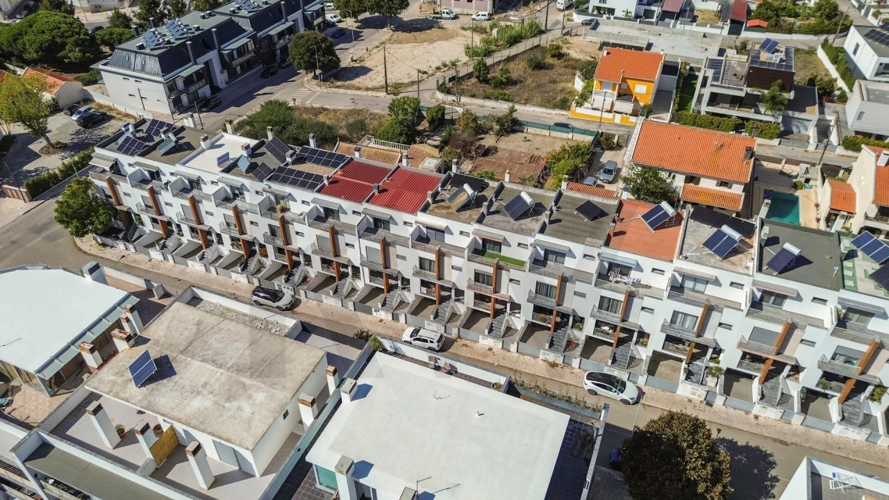 Moradia T3 para Venda em Charneca de Caparica e Sobreda Foto 63