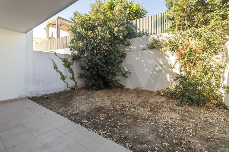 Moradia T3 para Venda em Charneca de Caparica e Sobreda Foto 59
