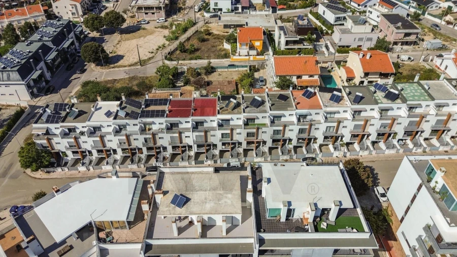 Moradia T3 para Venda em Charneca de Caparica e Sobreda Foto 66
