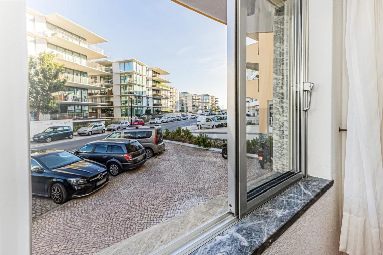Apartamento T3 para Arrendamento em Armação de Pera Foto 4