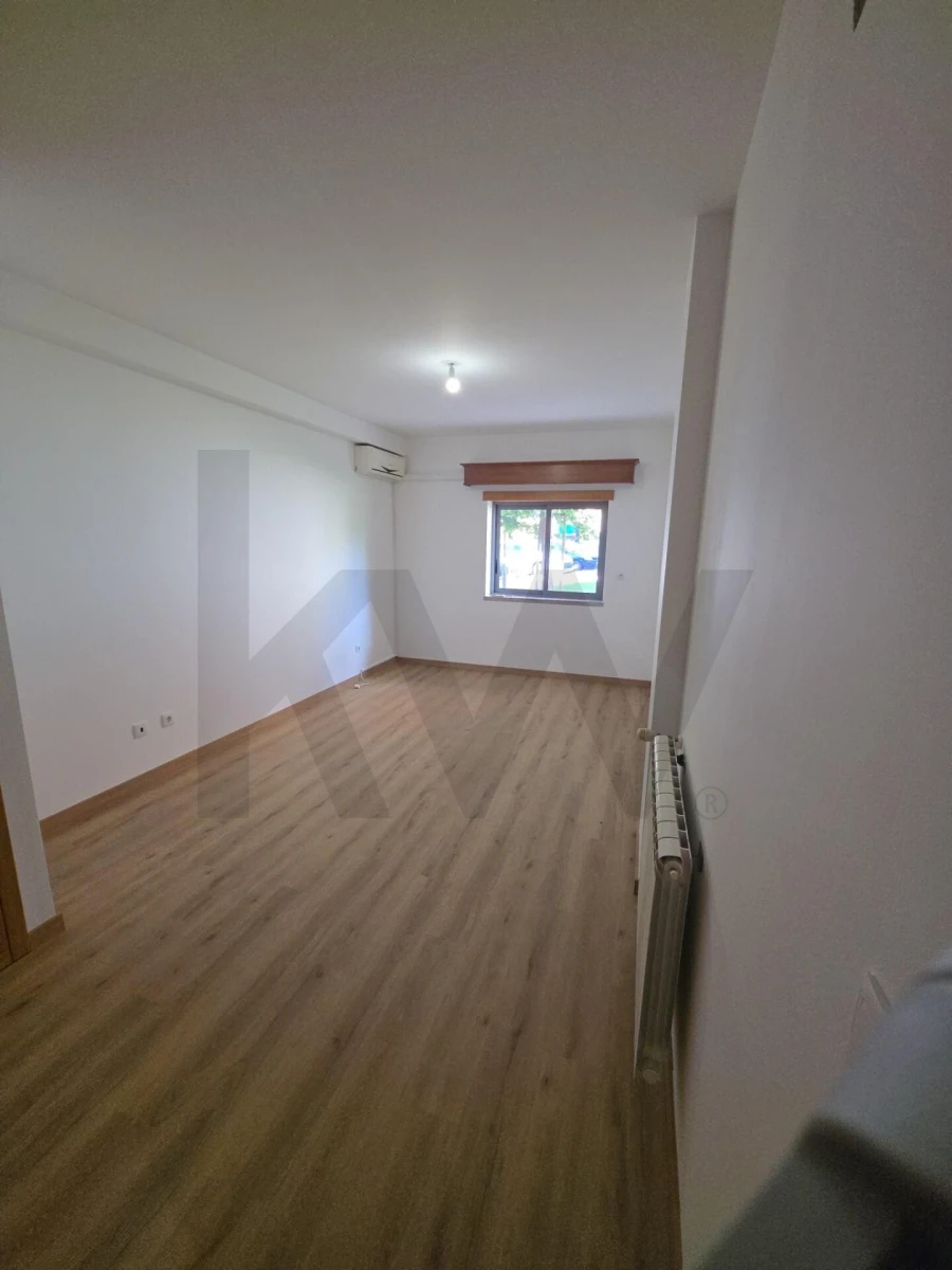 Apartamento T4 para Venda em Castelo Branco Foto 12