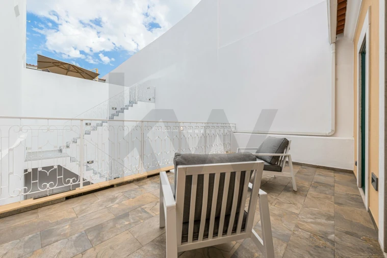 Moradia T4 para Venda em Arroios Foto 26
