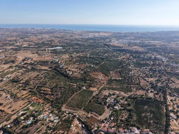 Terreno para Venda em Alcantarilha e Pêra