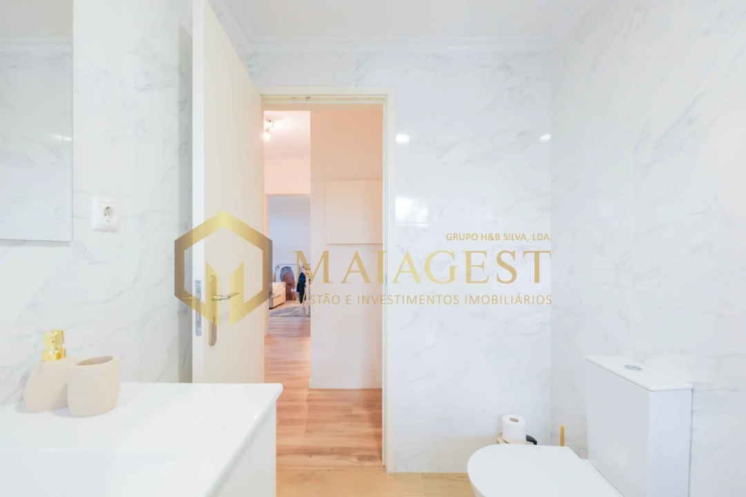 Apartamento T2 para Arrendamento em Paranhos Foto 10