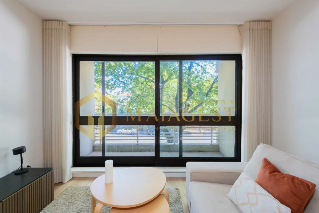 Apartamento T2 para Arrendamento em Paranhos Foto 13