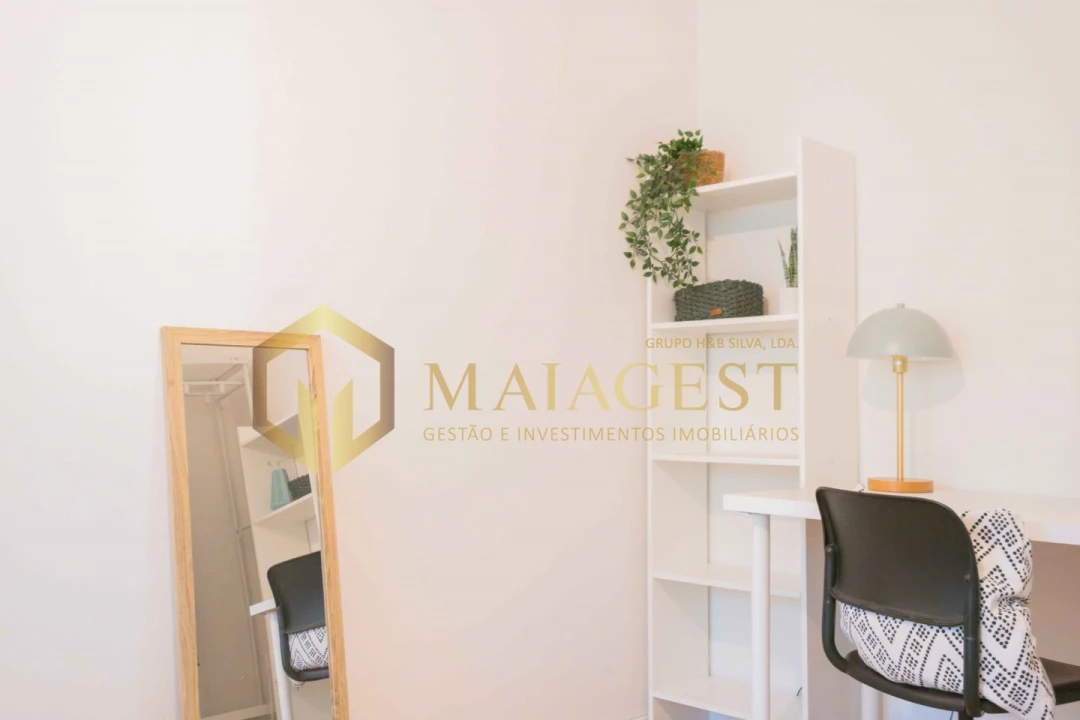 Apartamento T2 para Arrendamento em Paranhos Foto 24