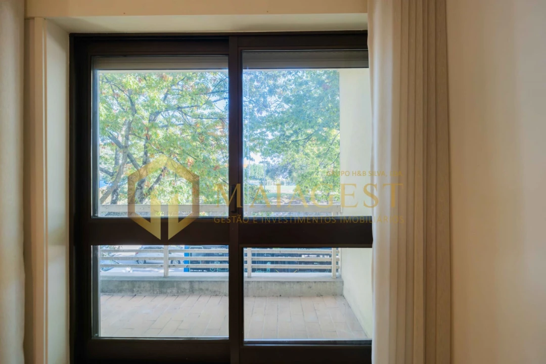 Apartamento T2 para Arrendamento em Paranhos Foto 40