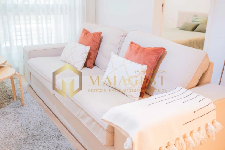 Apartamento T2 para Arrendamento em Paranhos Foto 14