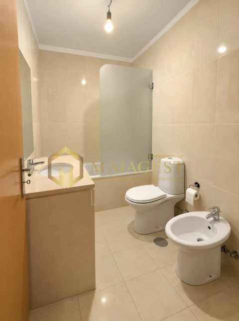 Apartamento T2 para Arrendamento em Vila Nova da Telha