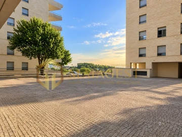 Apartamento T2 para Arrendamento em Vila Nova da Telha