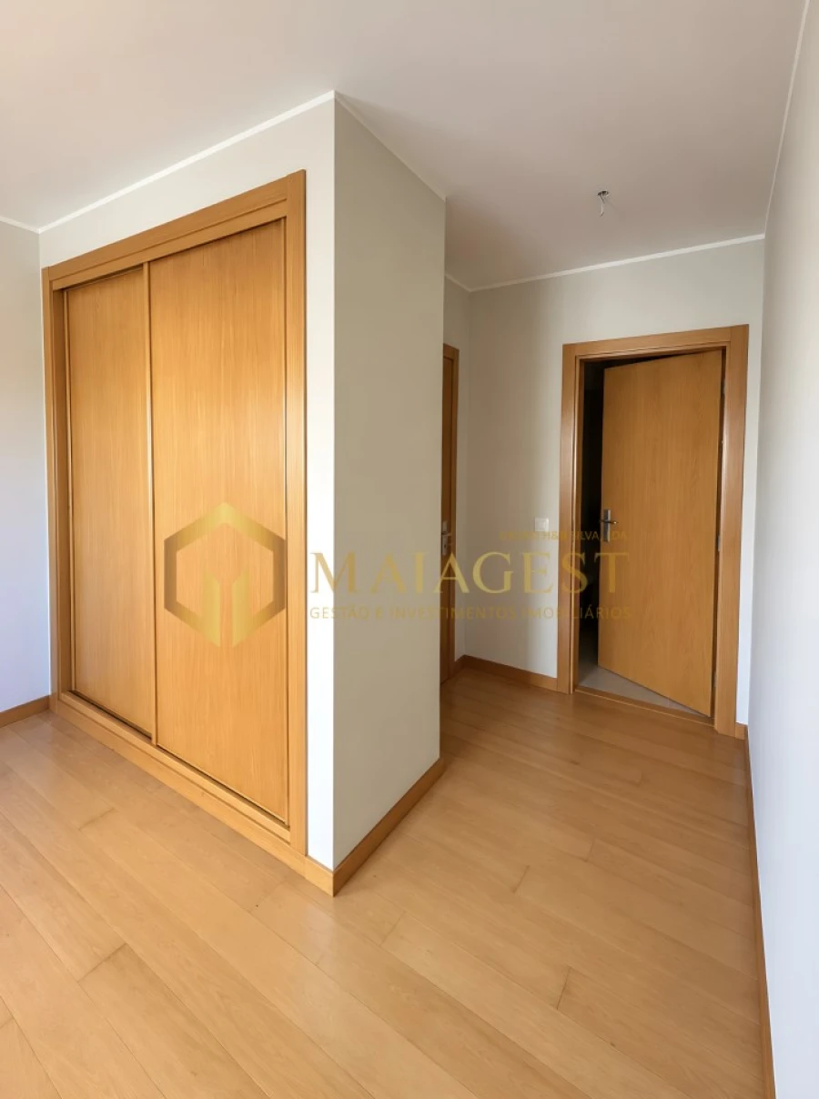 Apartamento T2 para Arrendamento em Vila Nova da Telha Foto 22