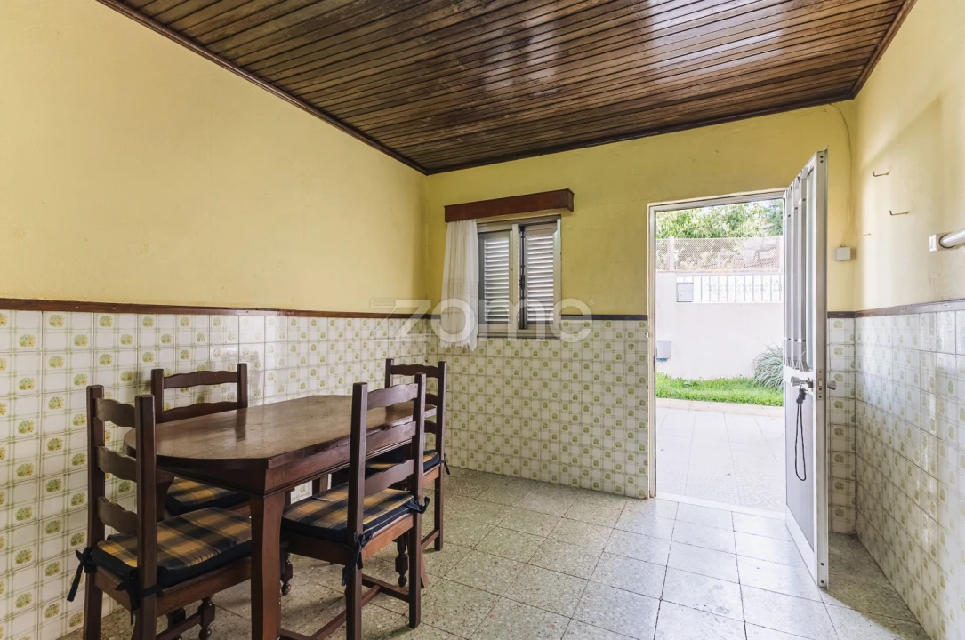 Moradia T3 para Venda em Louro Foto 4