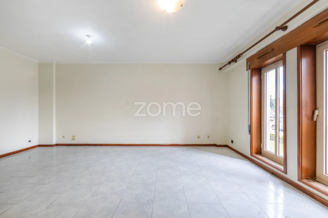 Apartamento T3 para Venda em Lordelo do Ouro e Massarelos Foto 7