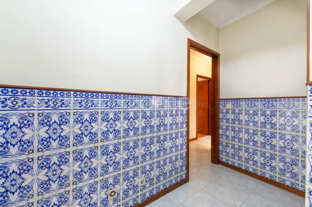 Apartamento T3 para Venda em Lordelo do Ouro e Massarelos Foto 9